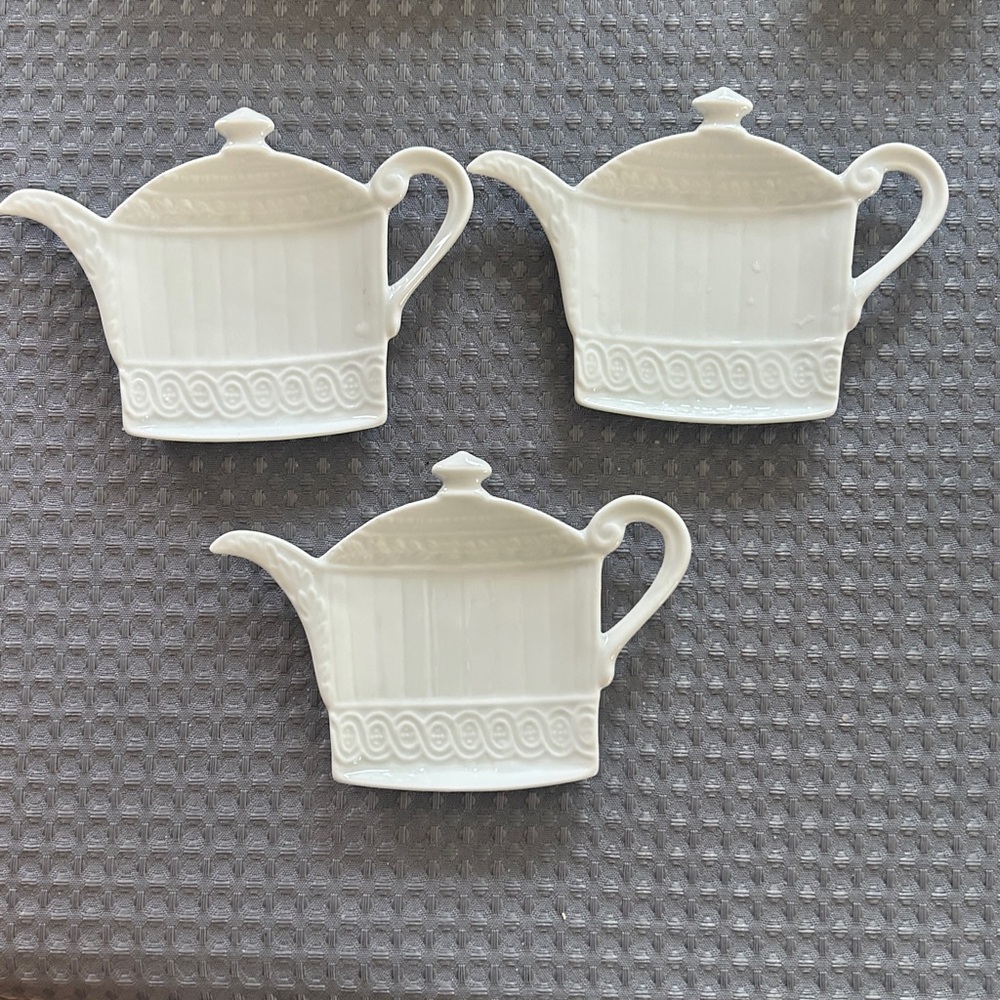 3 each White Ceramic Teapot Shaped Dish - Picture 2 of 5